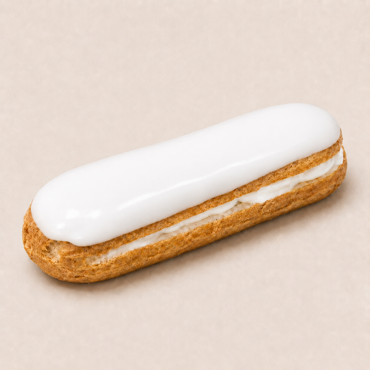 Éclair à la vanille — Comptoir Français TLV, Tel Aviv